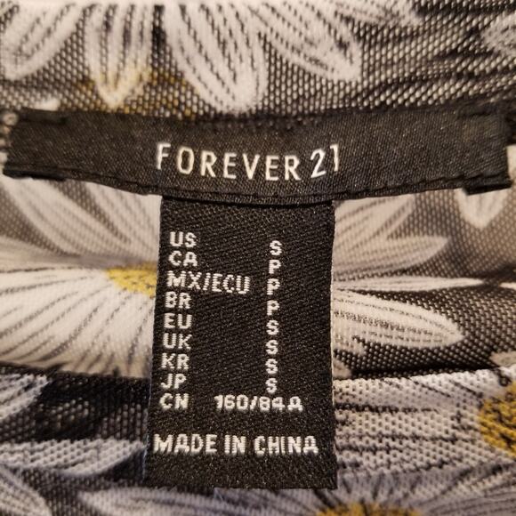 Forever 21 Sheer Floral Stretch Crop Top Size S - Picture 2 of 9